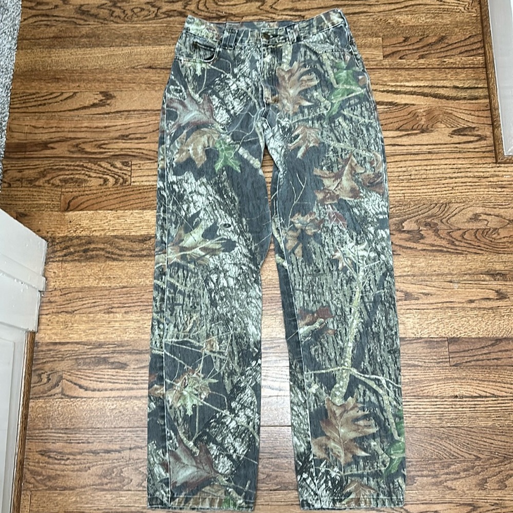 Men’s Cabela’s Mossy Oak Camouflage pants size 32 Reg